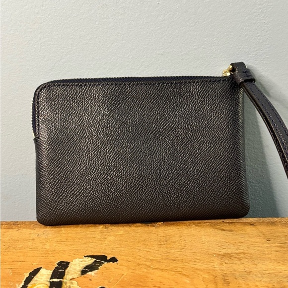 Coach Small Corner Zip Wristlet  (4 x 6) - Dark Navy Blue ~ F58032 - Picture 2 of 7